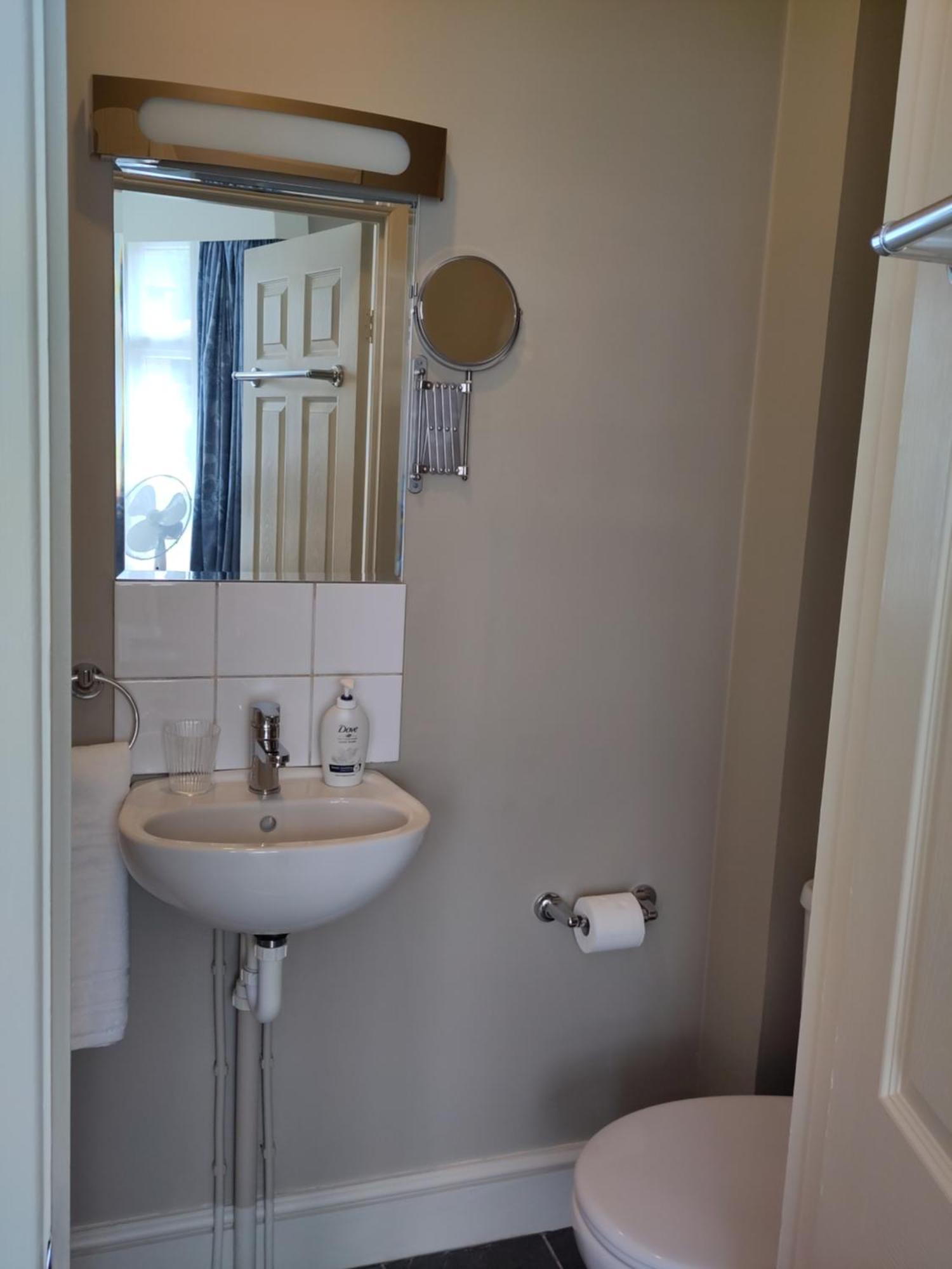 Amherst Guesthouse Reading Ngoại thất bức ảnh