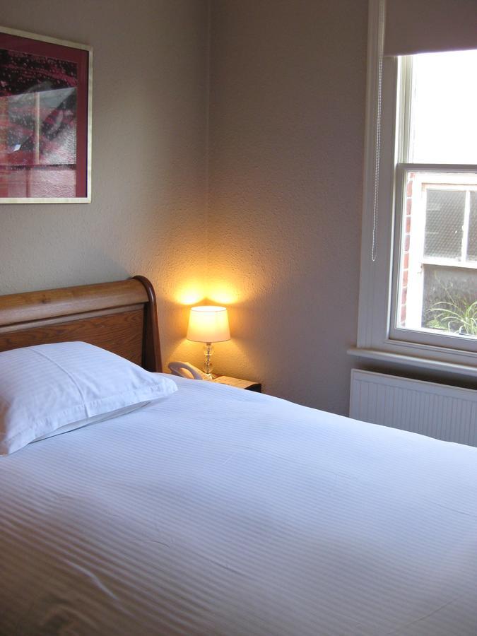 Amherst Guesthouse Reading Ngoại thất bức ảnh